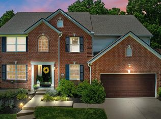 225 W Stoneridge Dr, Milford, OH 45150