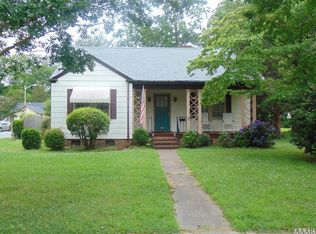 709 Agawam St, Elizabeth City, NC 27909