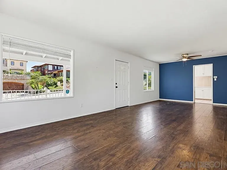3328 Harbor View Dr — Photo 10