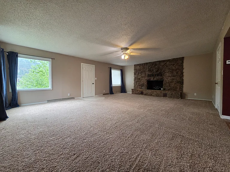 9 Clancy Creek Rd — Photo 12