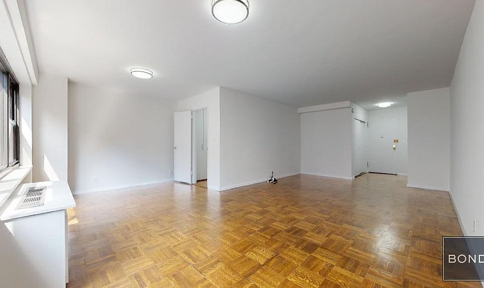 2nd image of 334 W 58th St #6D