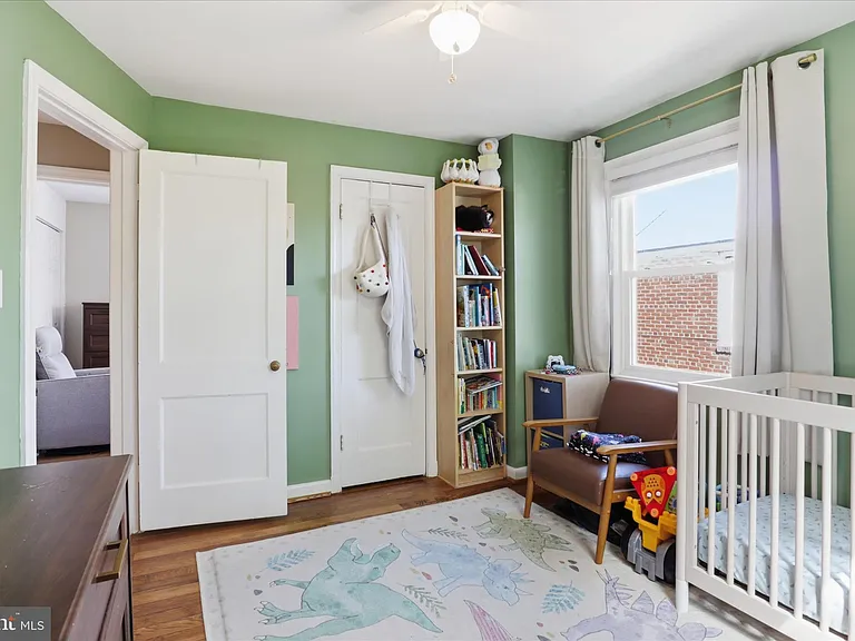 2147 S Oakland St — Photo 14