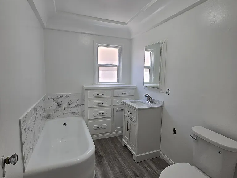 4177 5th Ave — Photo 7