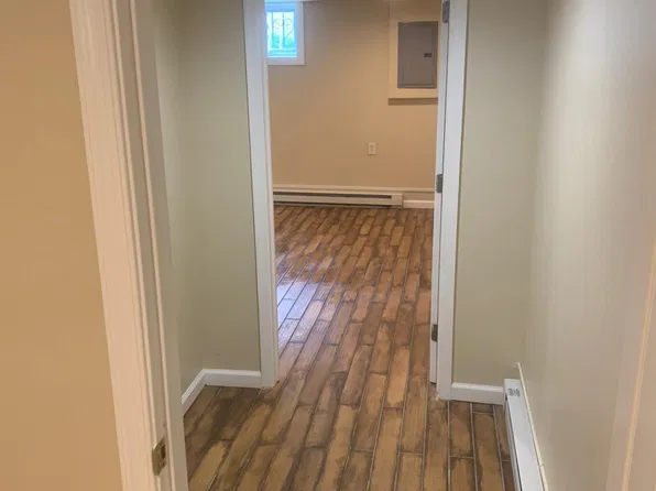 6367 Edmund St, Philadelphia, PA 19135