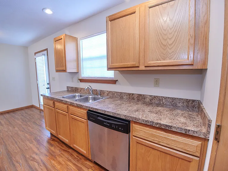 The Ridge Apartments & Townhomes — Photo 47