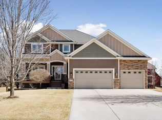 15847 Linnet St NW, Andover, MN 55304