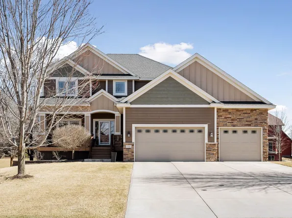 15847 Linnet St NW, Andover, MN 55304
