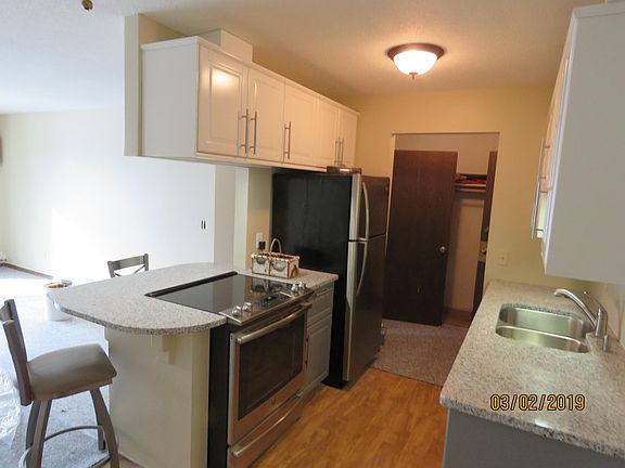 5th image of 1036 Lincoln St #8