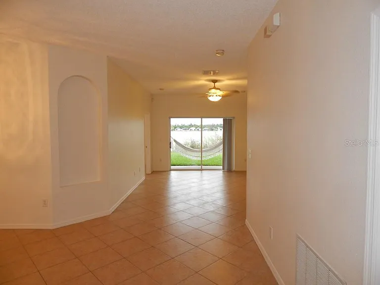 4434 Waterside Pointe Cir — Photo 5