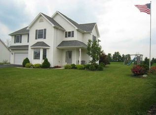 7874 Dana Rae Dr, Waterville, OH 43566