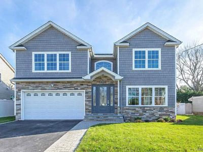55 Fieldstone Drive, Syosset, NY, 11791