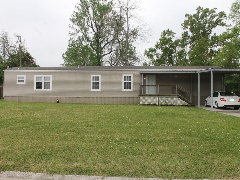1st image of 605 Gray St