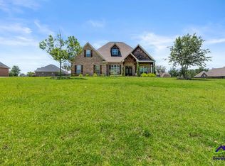 1052 Chattahoochee Dr, Bonaire, GA 31005