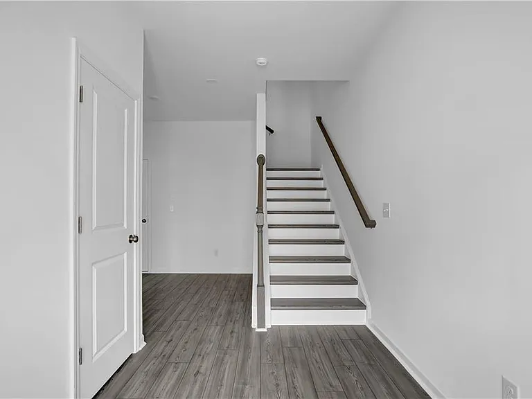 2723 Dreycott Ln — Photo 4