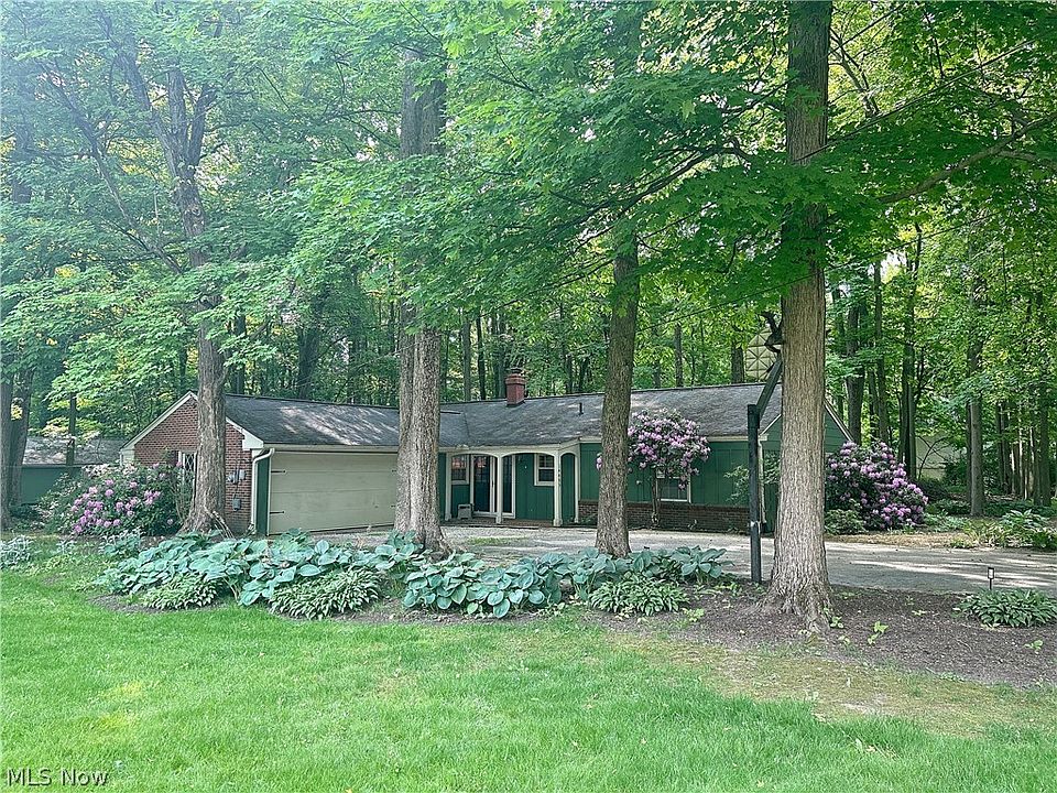 1st image of 14465 Broadwood Dr