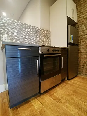 Rented by Bedford Brownstone Realty | media 20