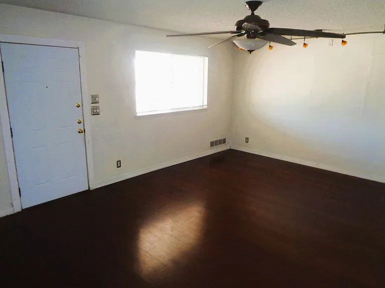 5120 Antonio Ave — Photo 2