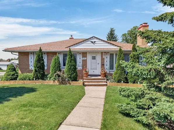 3150 Jeanne Dr, Parma, OH 44134