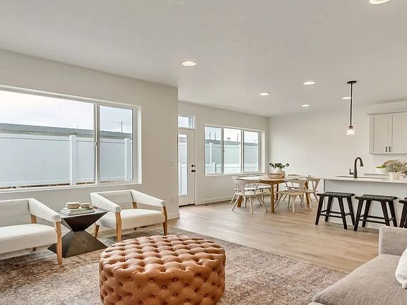 4th image of 2577 N 2080 W #168