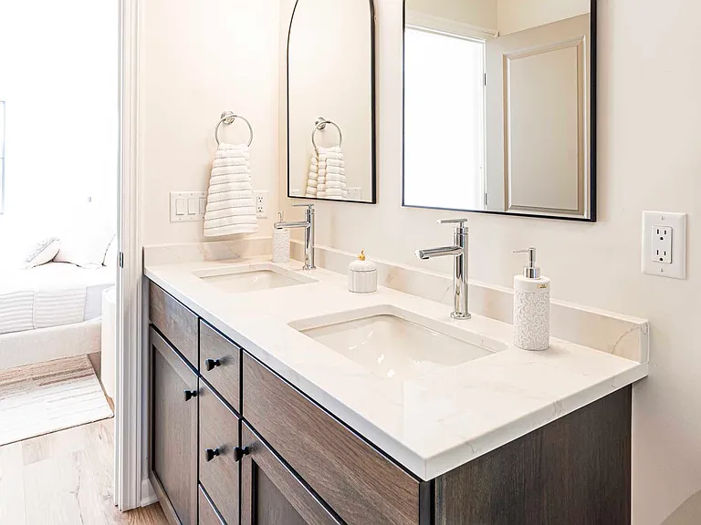 214 Park Rdg — Photo 45