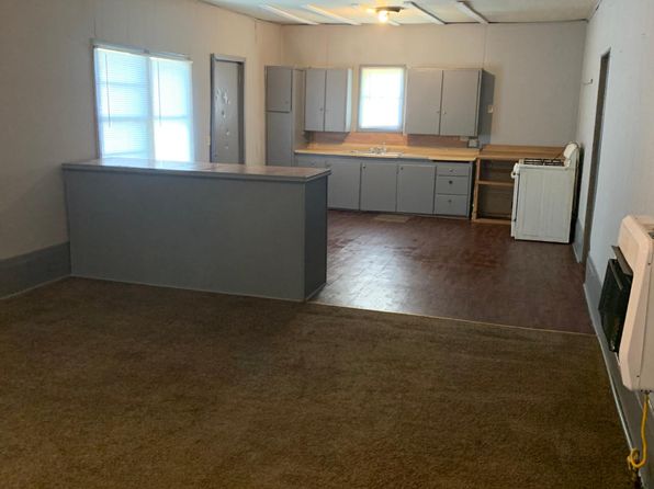 504 1/2 E Khoury Ln, Konawa, OK 74849