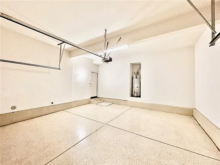 7147 Tanager Dr — Photo 41