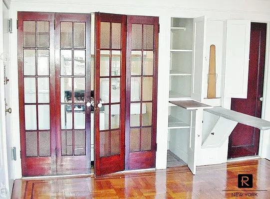 Rented by R New York | media 19