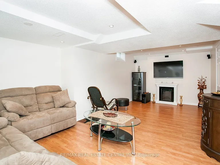 3091 Turbine Cres — Photo 11