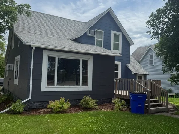 (undisclosed Address), Madison, MN 56256