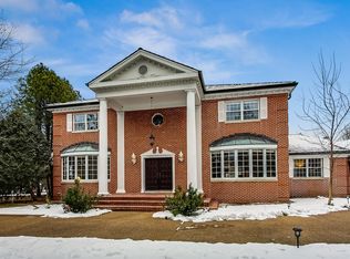 2140 Sunset Ridge Rd, Glenview, IL 60025