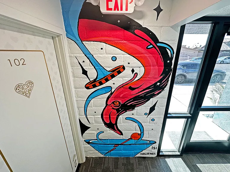 DLUX Lofts - Modern Downtown Studios — Photo 89