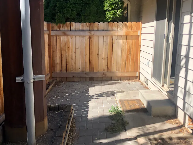 905 SE Stratford Ct — Photo 13