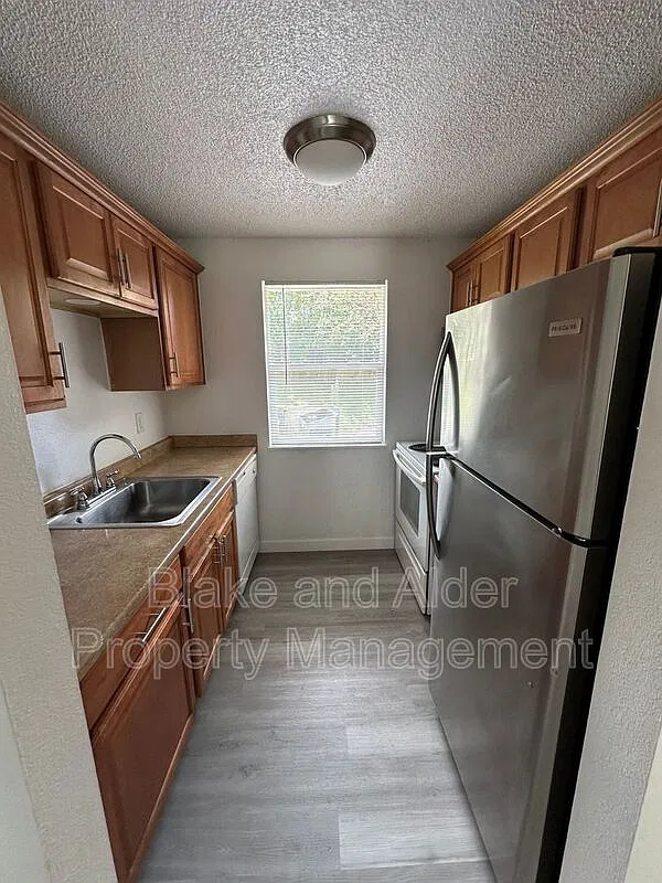 1 bed, 1.0 bath, 600 sqft, $1,195 — Photo 4