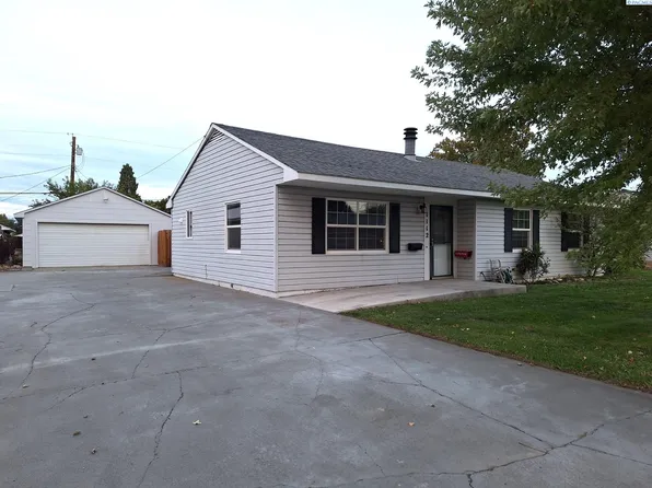 1112 Cottonwood Dr, Richland, WA 99354
