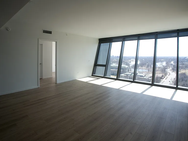 Dining/Living room