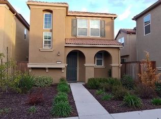 9934 Macabee Ln, Elk Grove, CA 95757