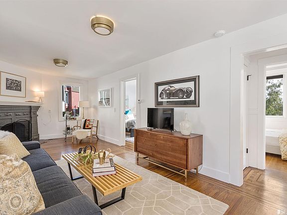 5th image of 3045 Castro St