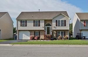 1st image of 4759 Meadow Crossing Ln NE