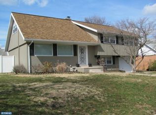 2403 Garden Ln, Reading, PA 19609