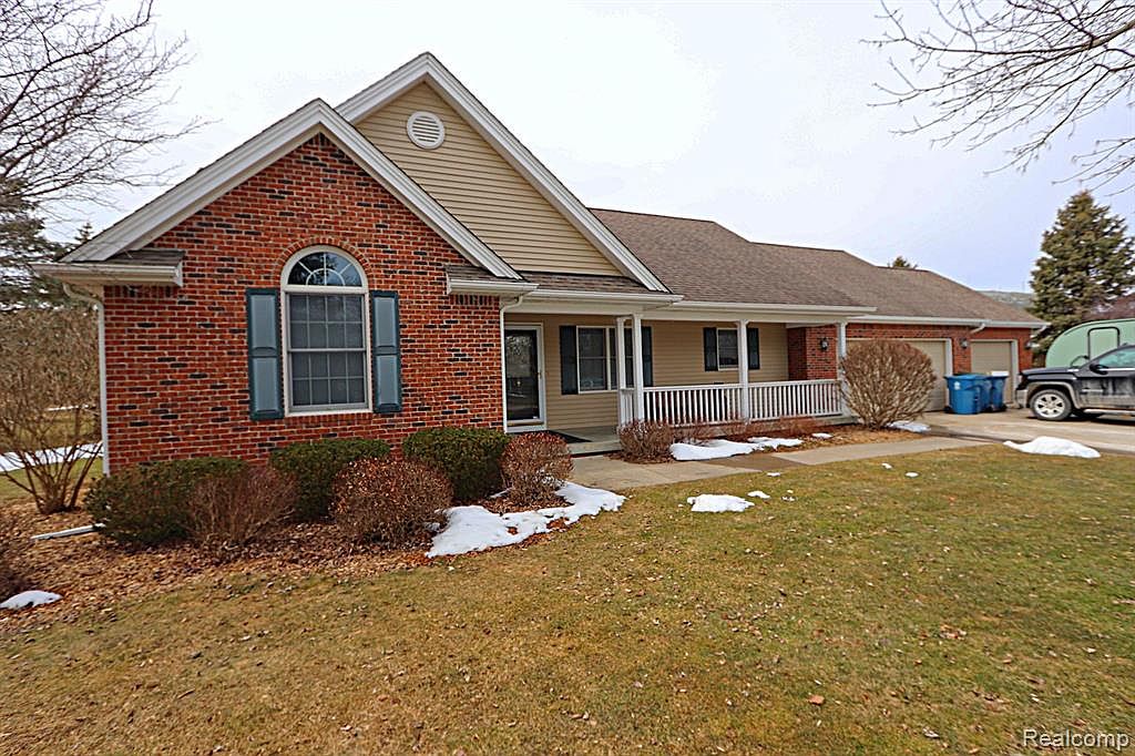 2489 N McKinley Rd, Flushing, MI 48433 Zillow