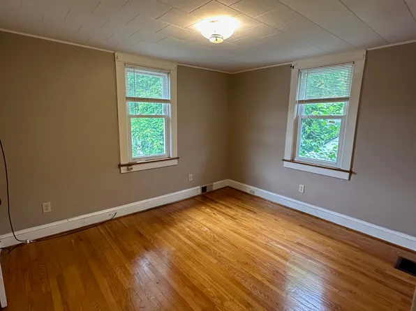 1036 Myrtle St, Cumberland, MD 21502
