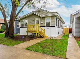 5540 W Warwick Ave, Chicago, IL 60641