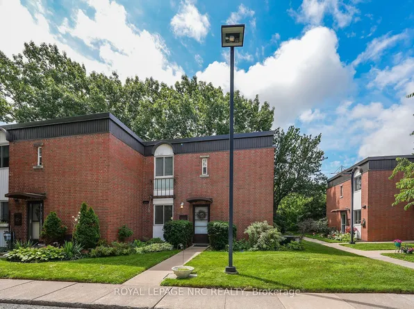 6453 Colborne St #62, Niagara Falls, ON L2J 1E7