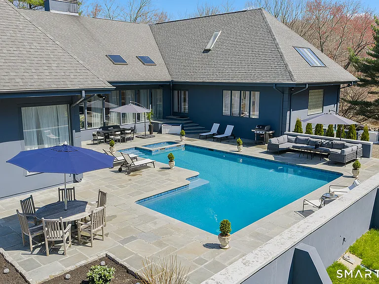 294 E Middle Patent Rd — Photo 33