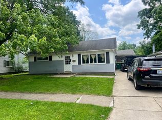 1417 Blossom Ave, Ypsilanti, MI 48198