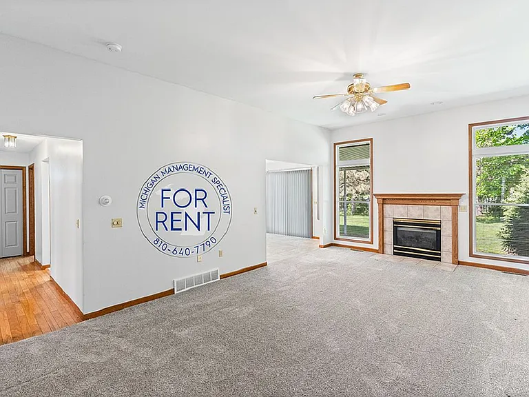 3263 Silverwood Dr — Photo 40