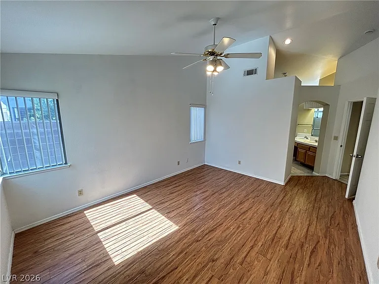 4552 Bradpoint Dr #0 — Photo 41