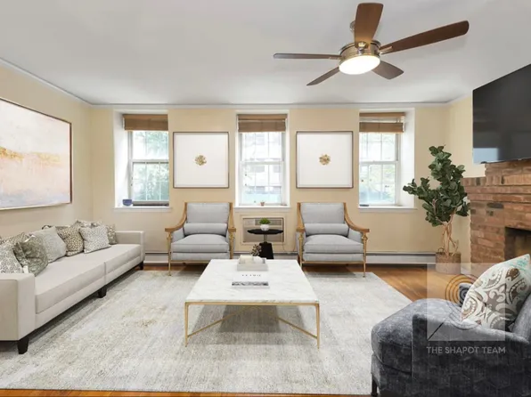 312 East 50th Street image 2 of 11