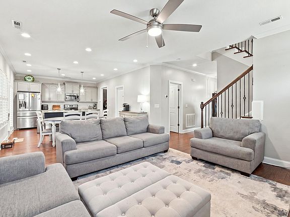 4th image of 5463 Amber Grove Way