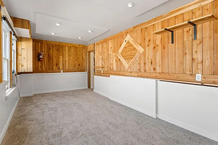 801 SW Green Ave — Photo 3